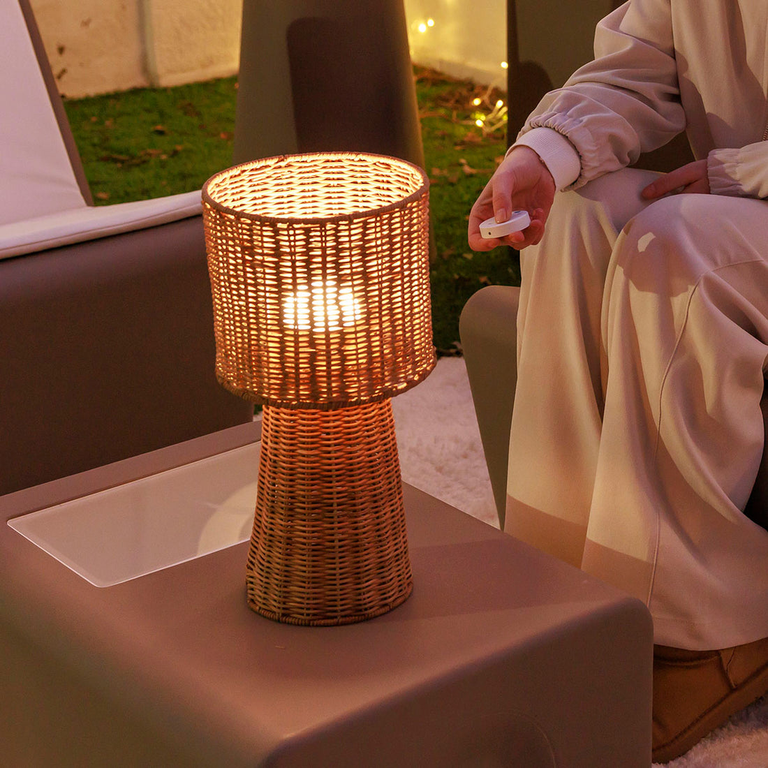 Grace 40 Nature table lamp in natural fibers