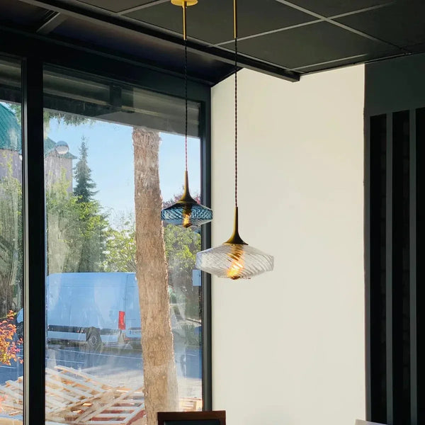 Suspension Roxanne Ø20 cm – Luminaire en verre soufflé transparent design élégant