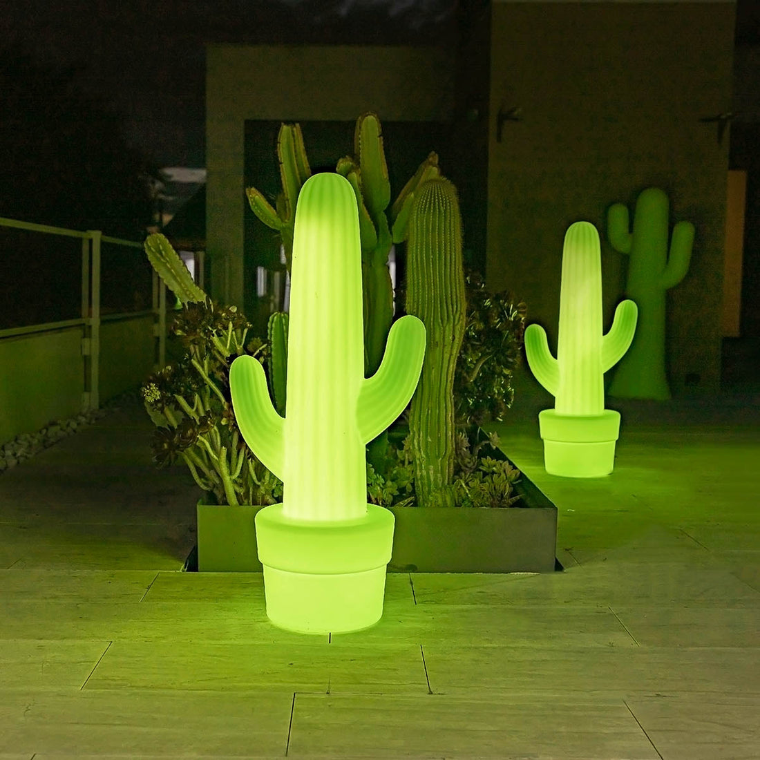 Kaktus floor lamp shaped like a cactus