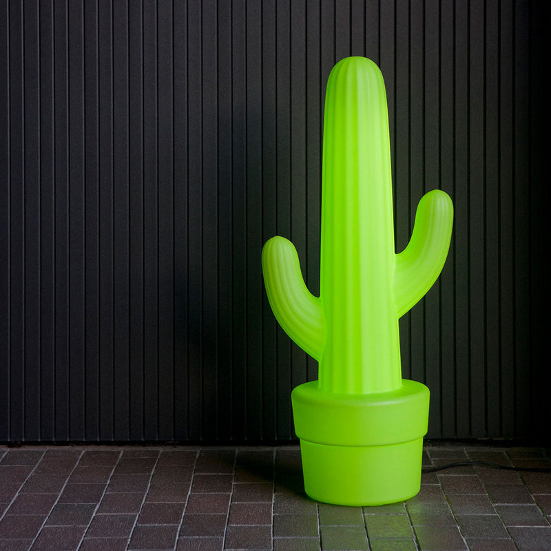Kaktus floor lamp shaped like a cactus