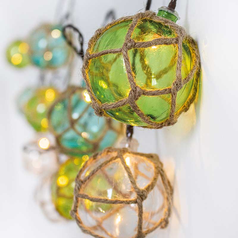 Mare outdoor garland made from woven natural materials