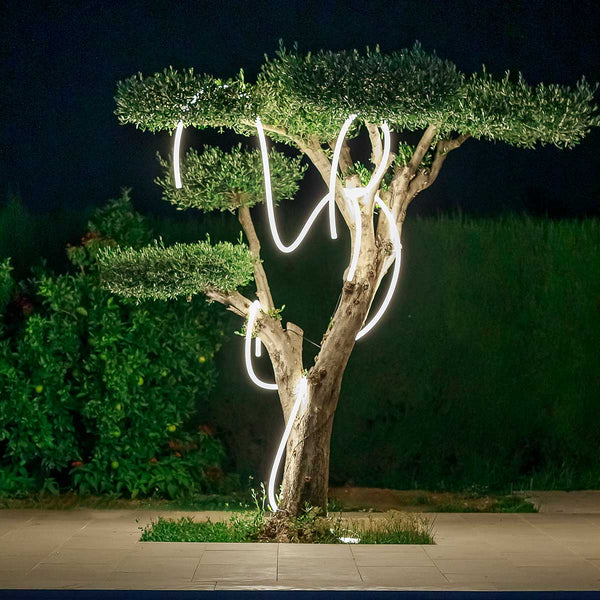 Neo outdoor tube string lights