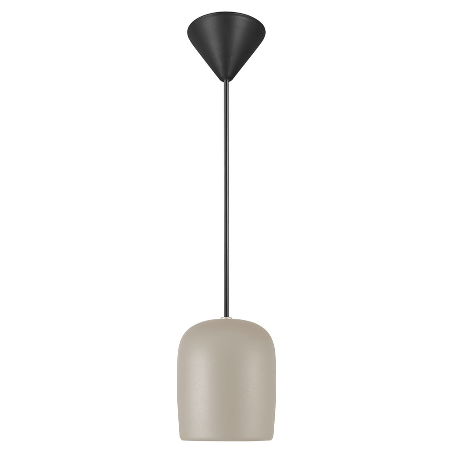 Même suspension beige vue de face, abat-jour arrondi mat et câble noir.