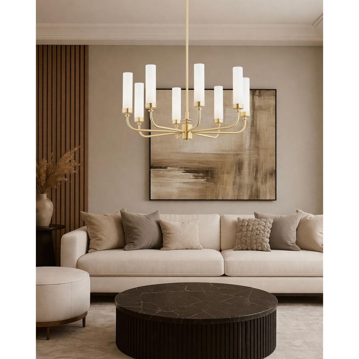 Mise en ambiance du luminaire suspendu au-dessus d'un salon beige aux tons chauds