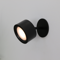 Roll 8 cordless wall lamp, round