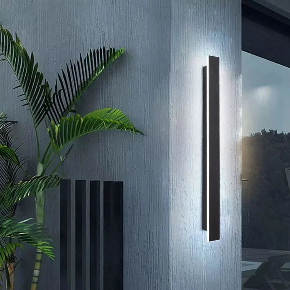 Tube outdoor wall light | Aelira