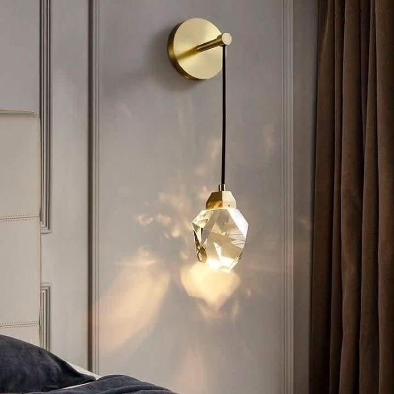 Contemporary Wall Light | Aelo