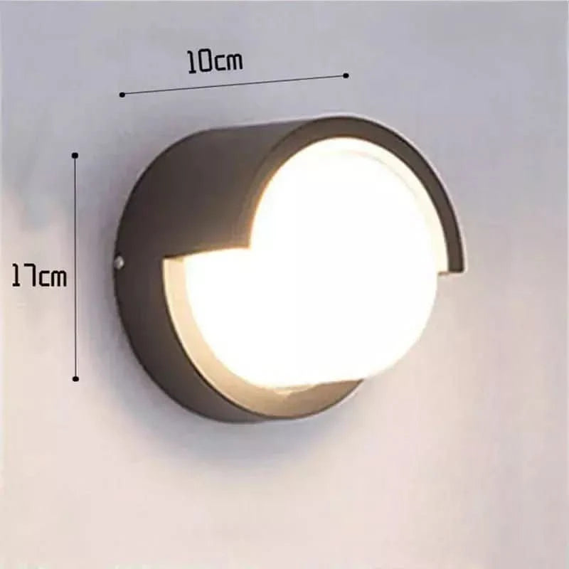 Round Outdoor Wall Light | Halo