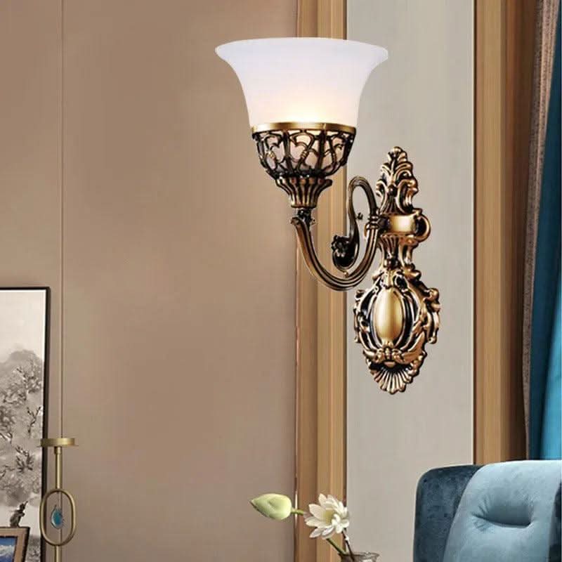 Vintage 70s Wall Lamp | Classic Radiance