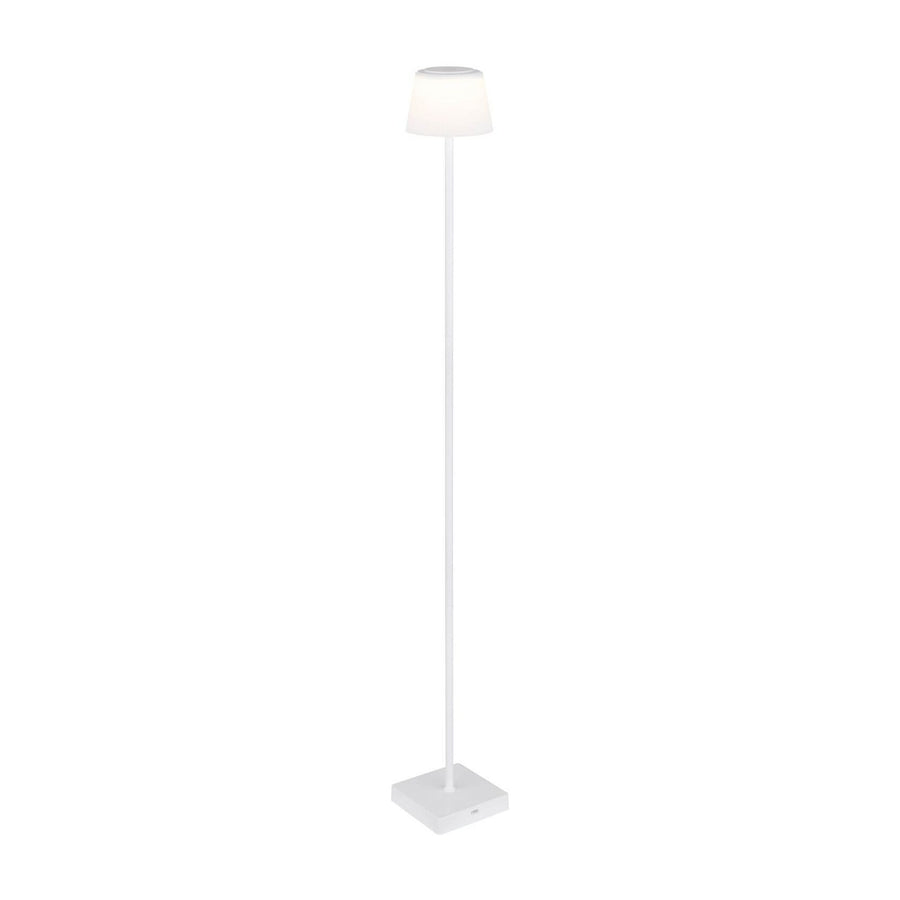 Silhouette fine du lampadaire blanc mat de face sur fond blanc uni
