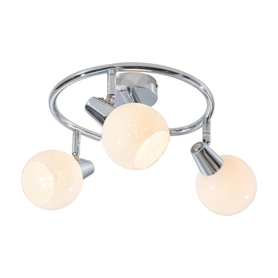 Vue de face du spot chromé à trois globes orientables sur fond blanc