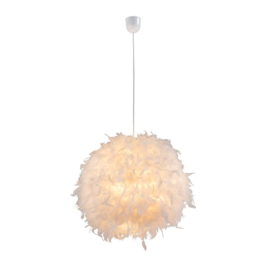 Suspension boule blanche en plumes, vue de face sur fond blanc neutre