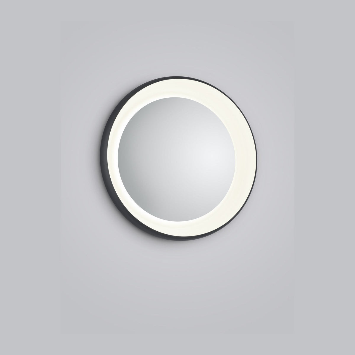 Plafonnier rond vu de face, cadre noir fin et large diffuseur blanc lumineux