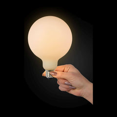 Ampoule LED E27 globe à filament opale, 8 W | Lucide (49067/08/61)