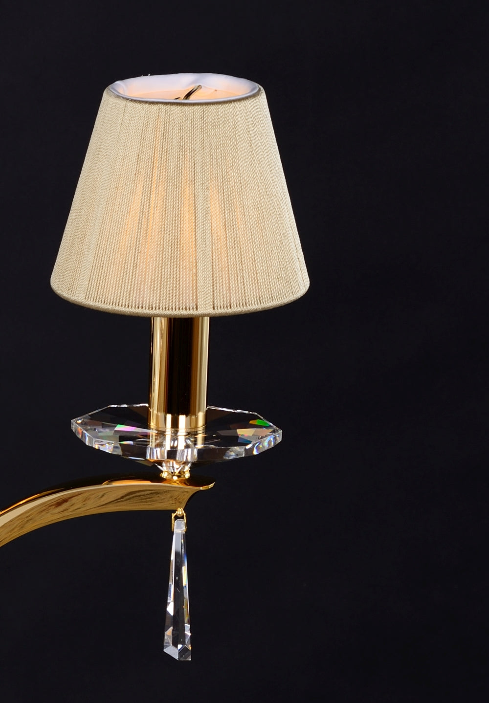BEIGE table lamp
