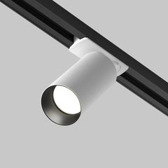 Artisan White spotlight