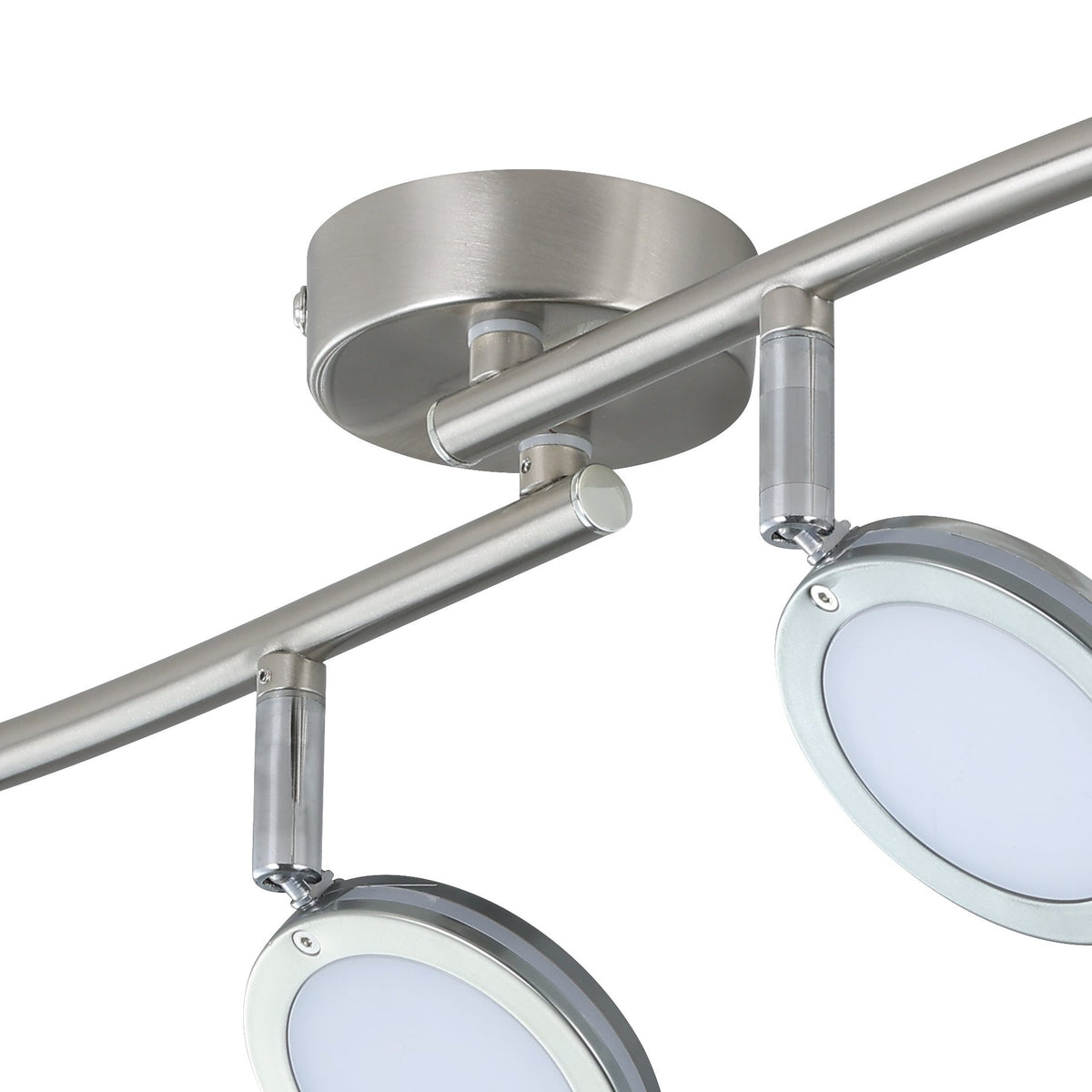 Détail de la rotule orientable et du socle central en métal brossé nickel.