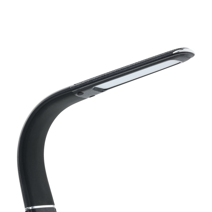 Détail de la tête lumineuse : diffuseur LED plat sous un bras noir brillant
