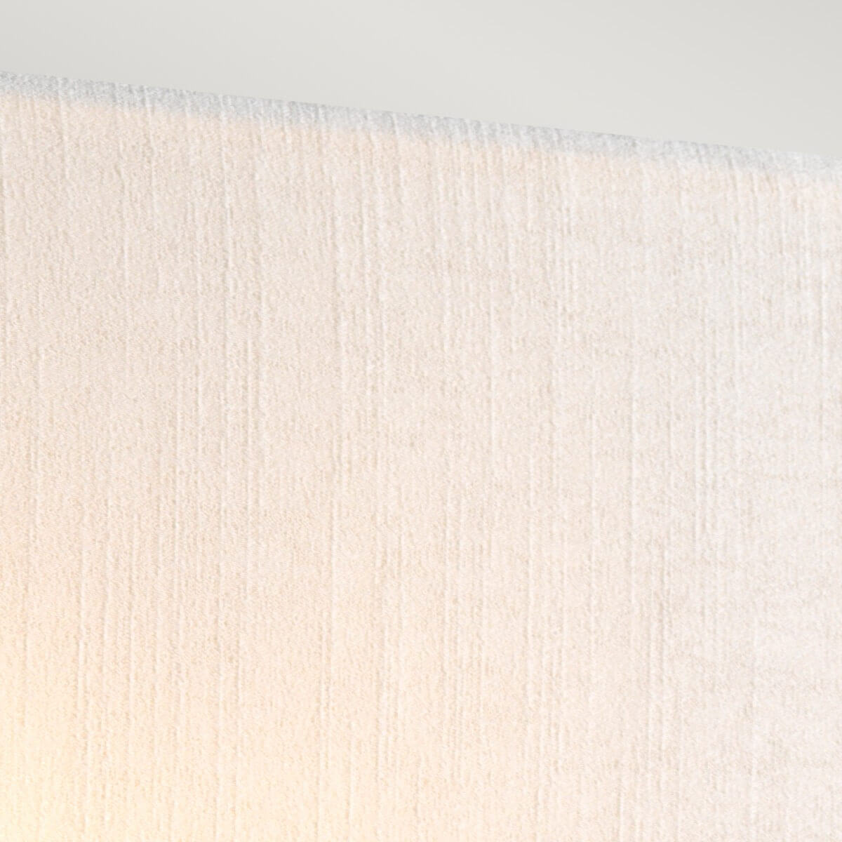 Détail de la bordure supérieure et de la texture tissée de l'abat-jour crème