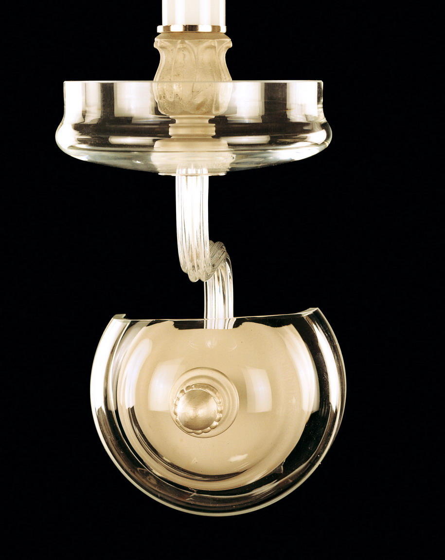Wall sconce