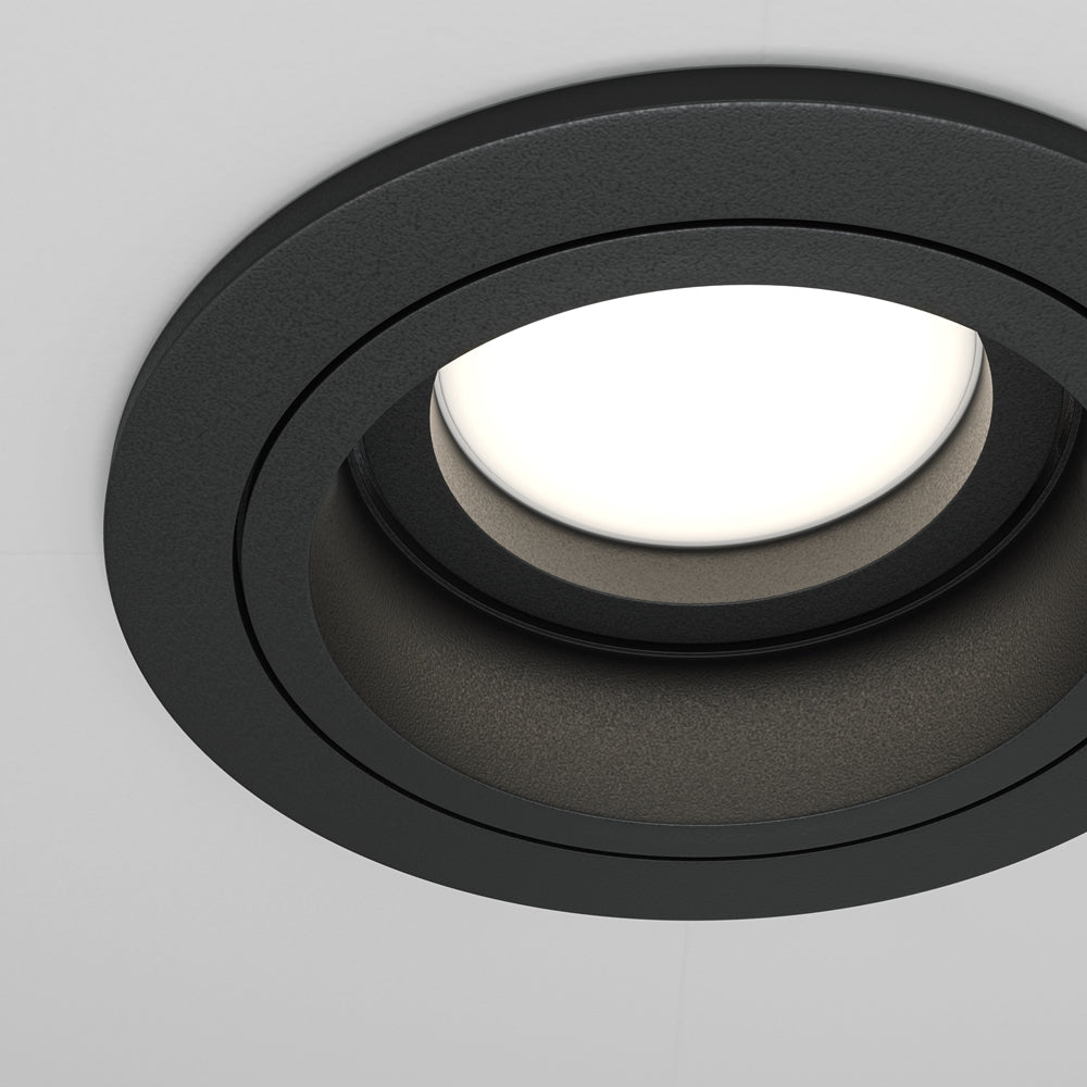 Atom black spotlight