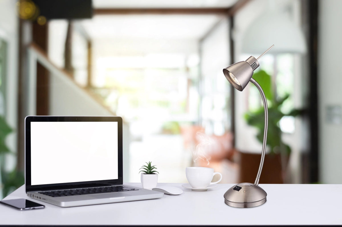 Lampe à poser Nuova nickel satiné