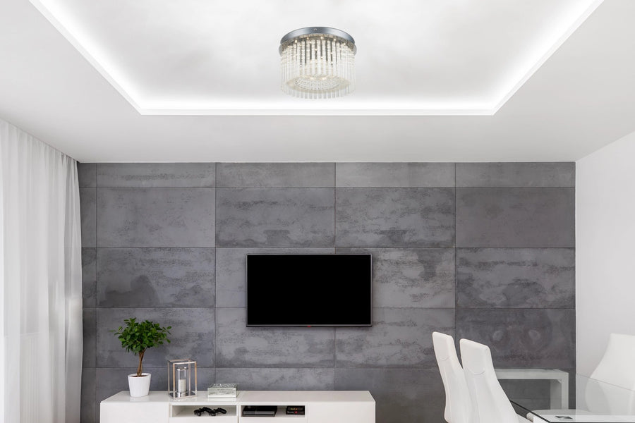 Plafonnier installé au plafond lumineux d'un salon contemporain avec mur gris.