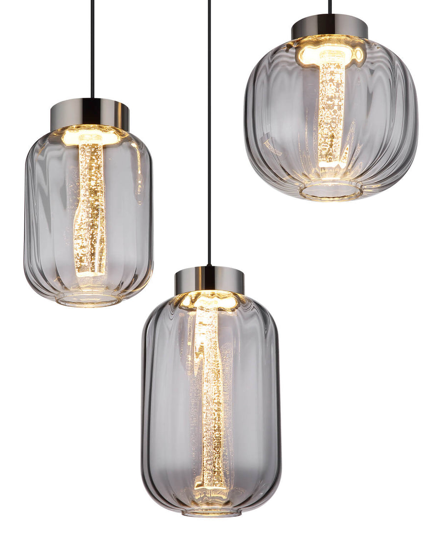 Détail des diffuseurs LED et du verre fumé à stries des trois suspensions