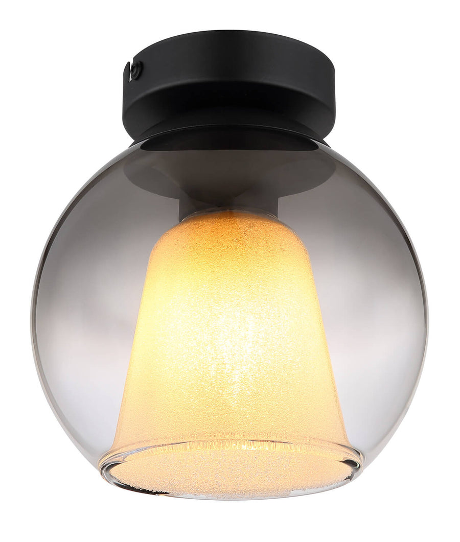 Plafonnier noir mat avec globe en verre fumé et diffuseur conique central, vue de face
