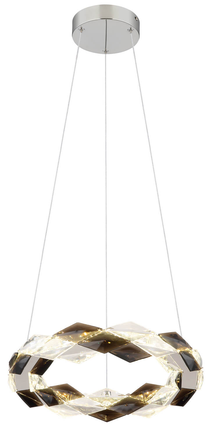Vue d'ensemble du luminaire suspendu avec ses câbles et sa rosace chromée