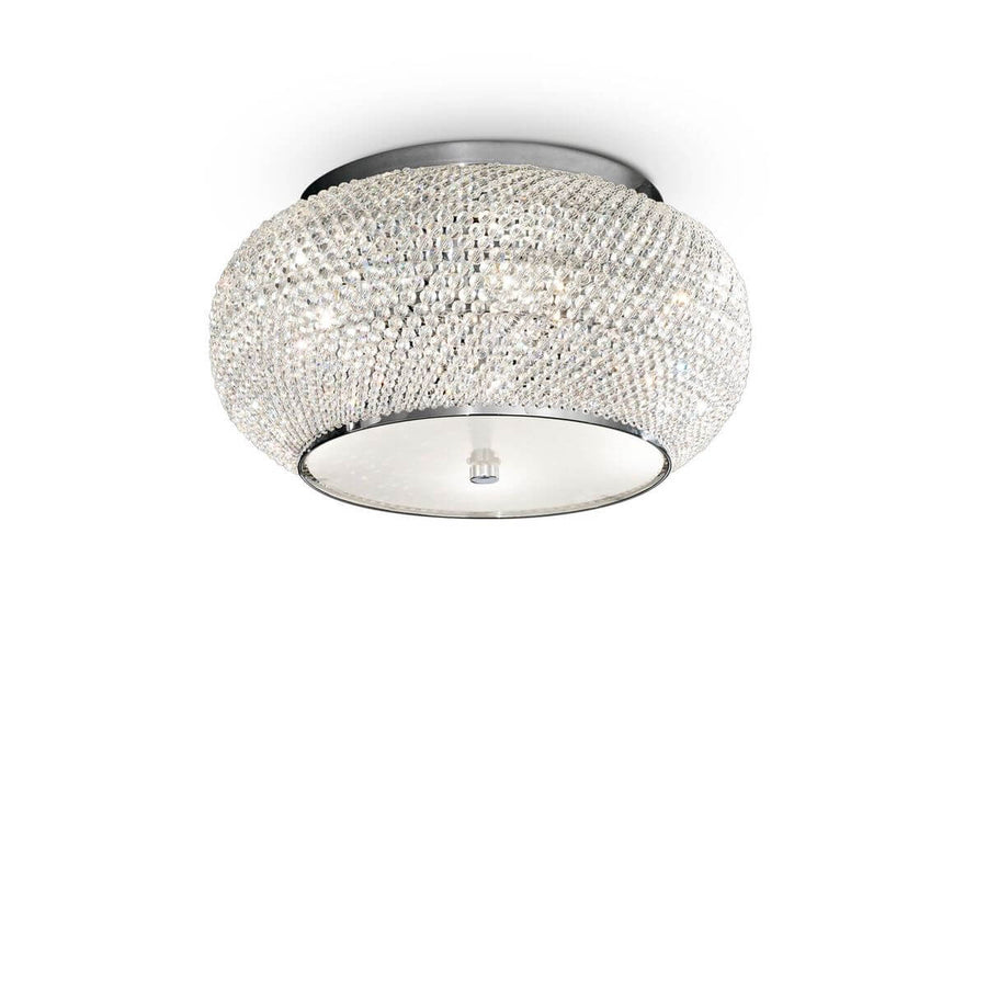 Plafonnier rond en cristal et chrome présenté de face sur fond blanc