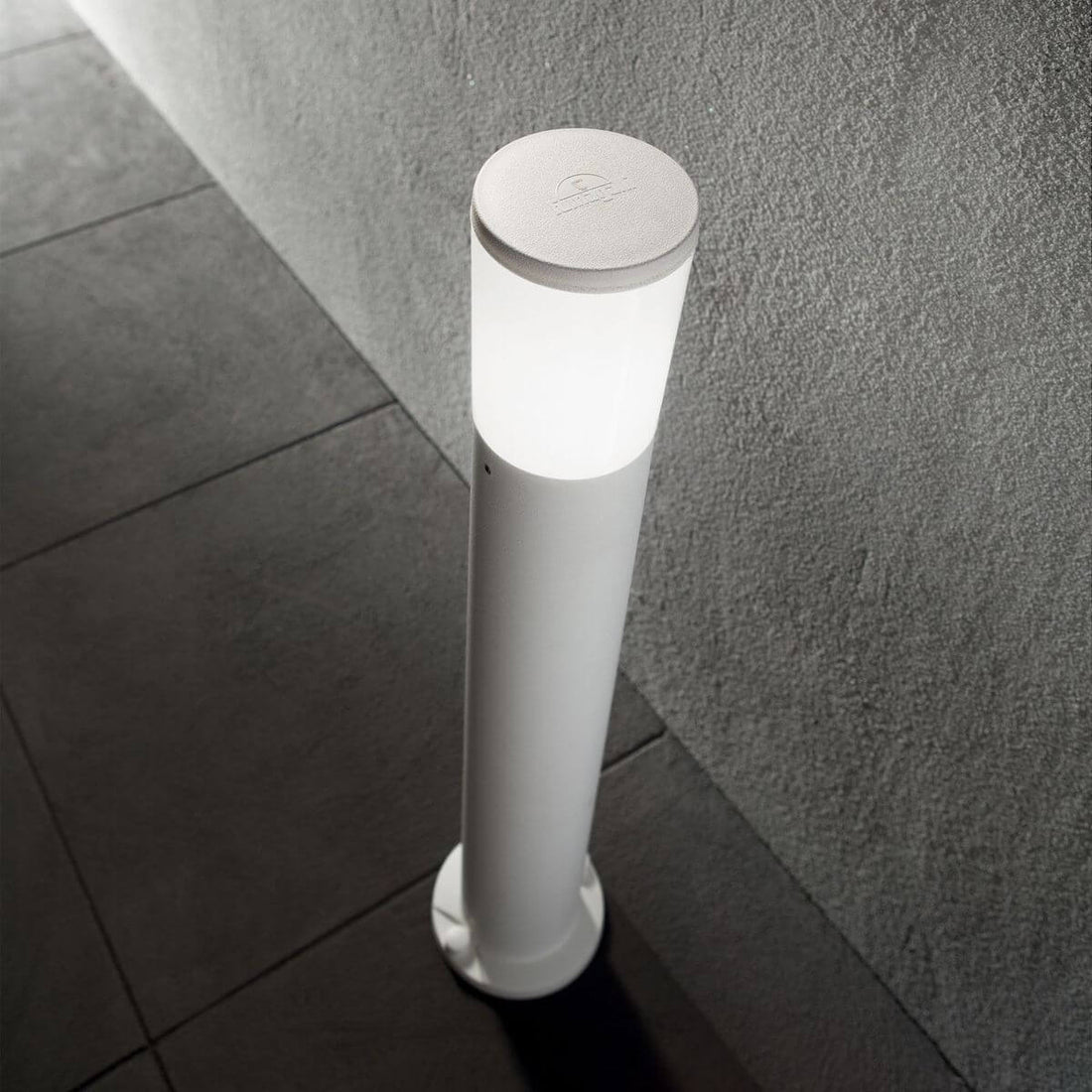 Lampadaire extérieur Atena blanc