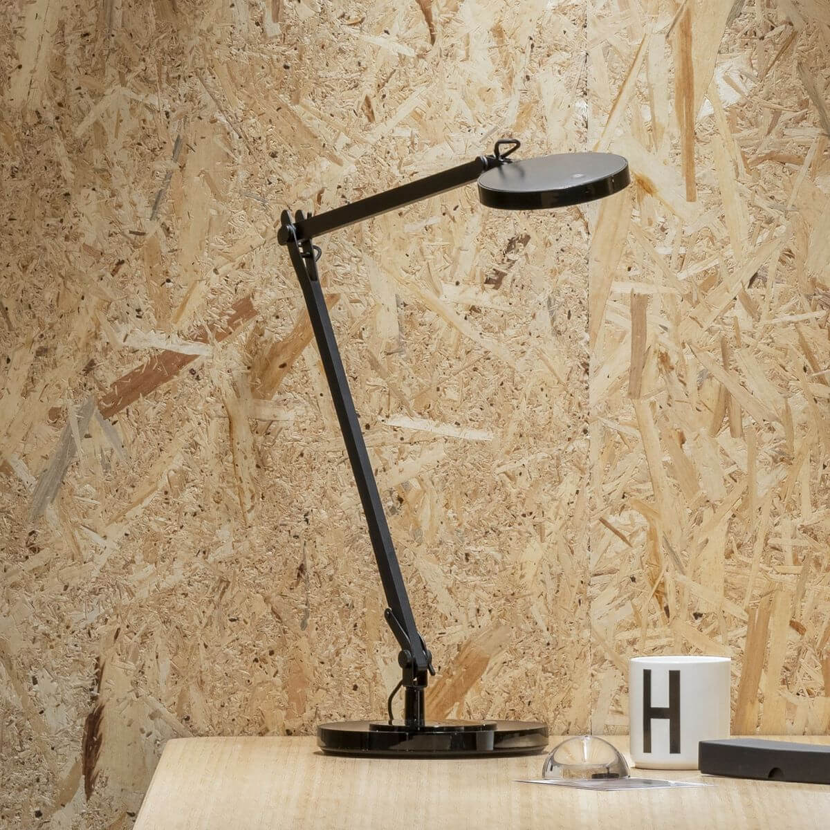 Lampe à poser Futura noire