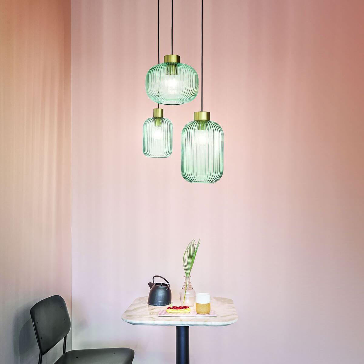 Suspension Mint verte, verre, H 23,5 cm