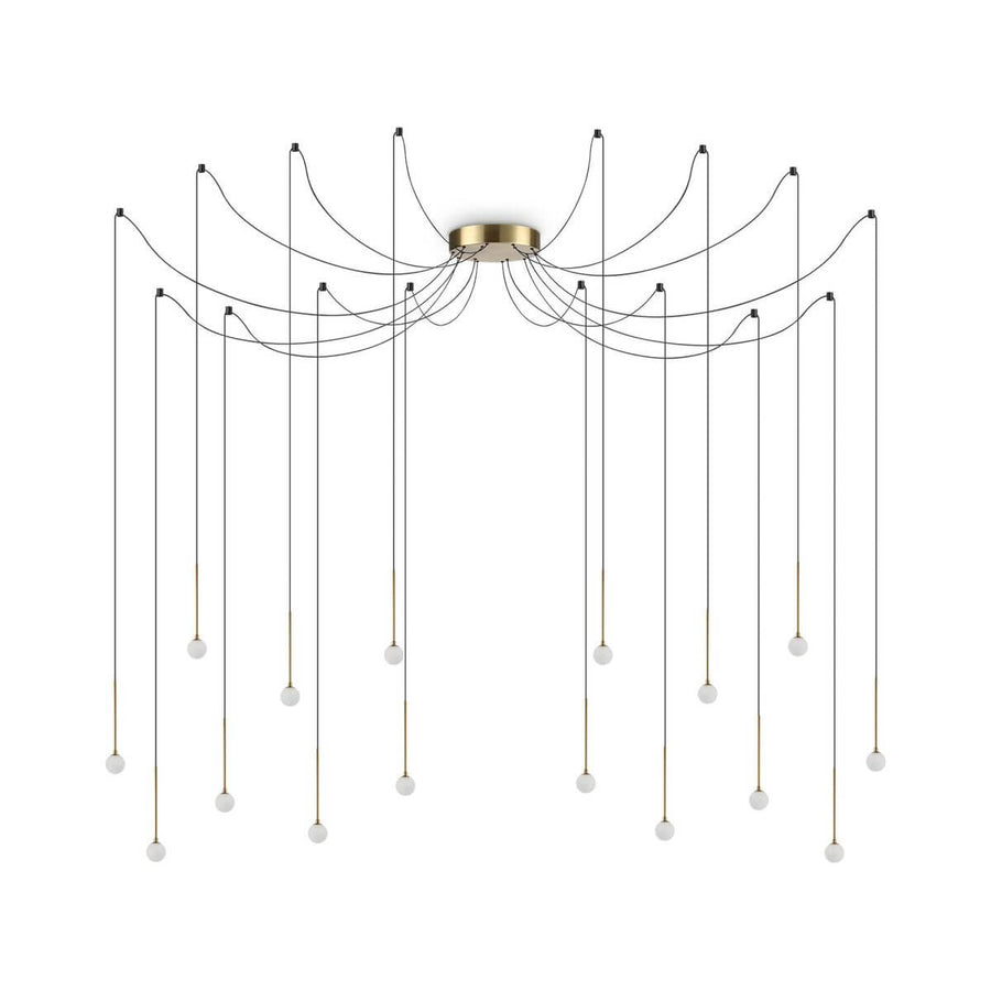 Suspension au design araignée, multiples globes de verre suspendus par câbles noirs et fins.