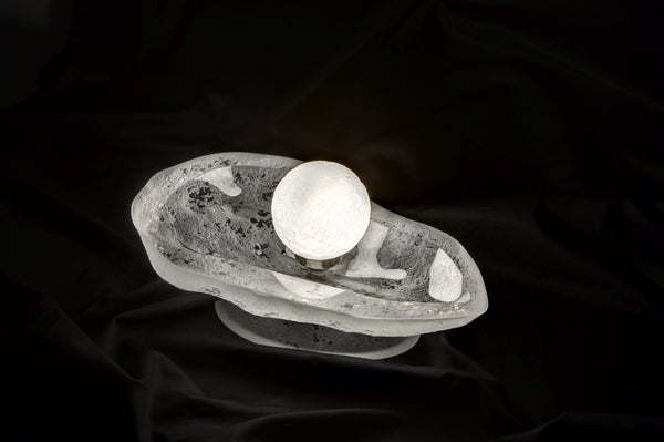 ESS01 table lamp