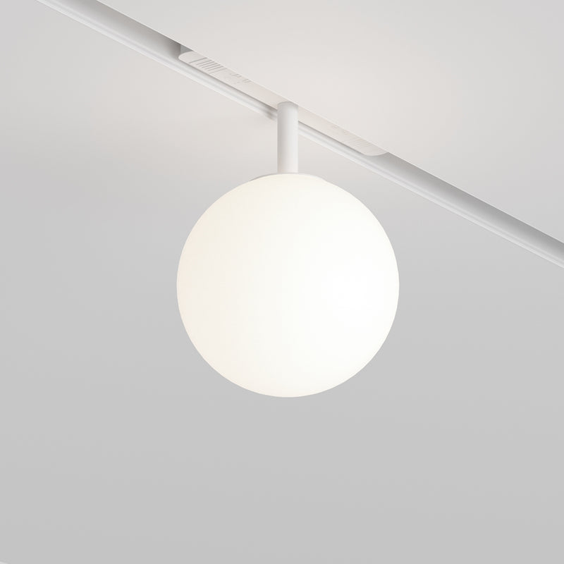 Luna White spot