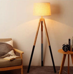 Wooden Tripod Floor Lamp | Natural Elegance