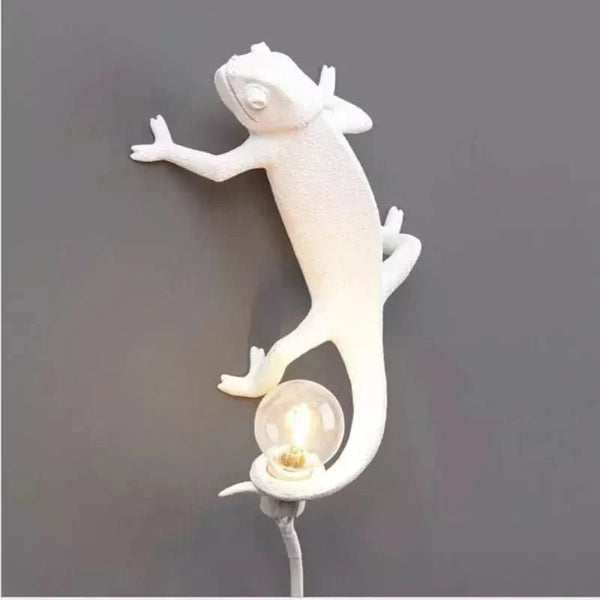 Chameleon Lamp | Captivating Silhouette