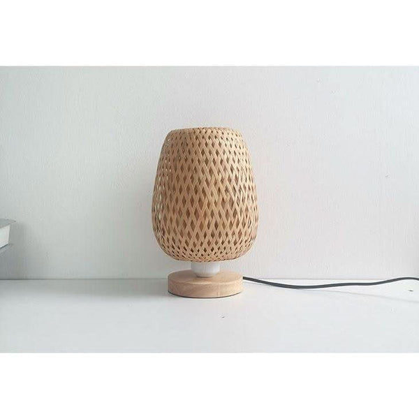 Wicker table lamp | Woven Warmth