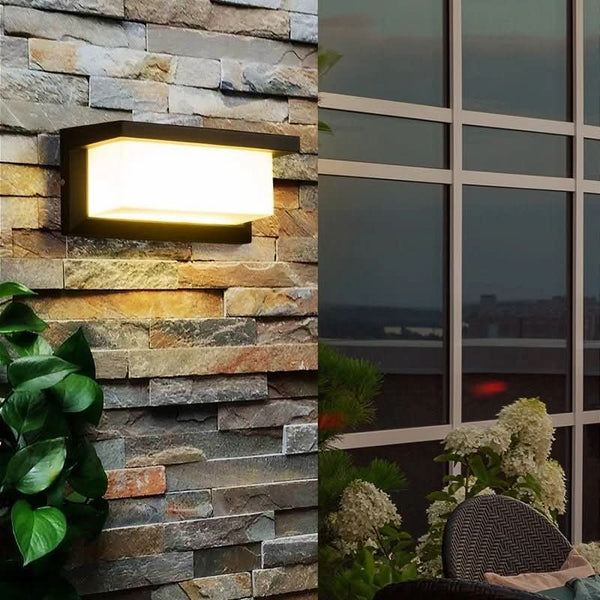 Modern Outdoor Garden Lamp | Luminéa