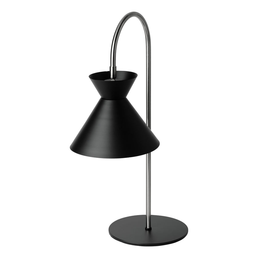 Lampe noire de face sur fond blanc, abat-jour conique et tige métallique arquée.