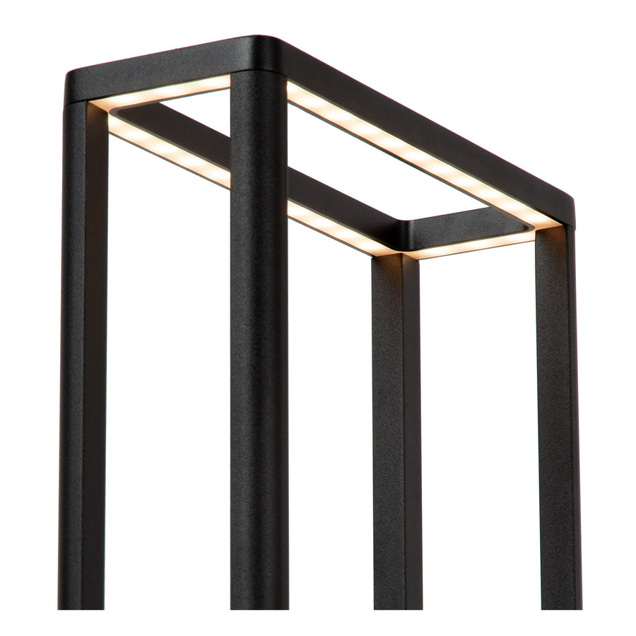 Détail du bandeau lumineux LED intégré sous la partie supérieure du cadre