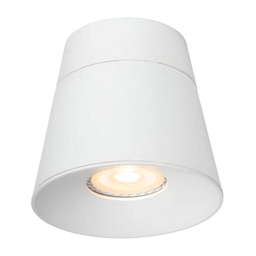 Vue frontale du plafonnier blanc, corps conique et diffuseur central circulaire.