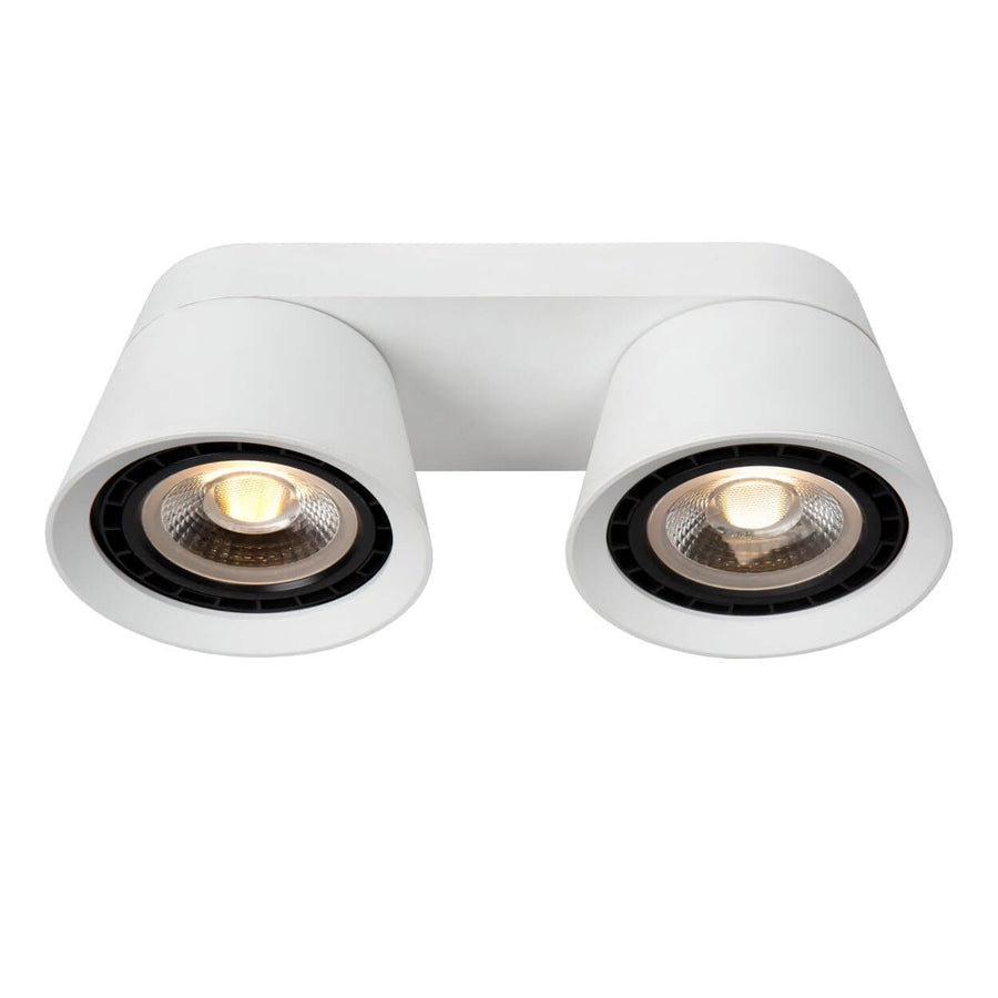 Vue de dessous du luminaire avec deux spots orientables allumés et base rectangulaire.
