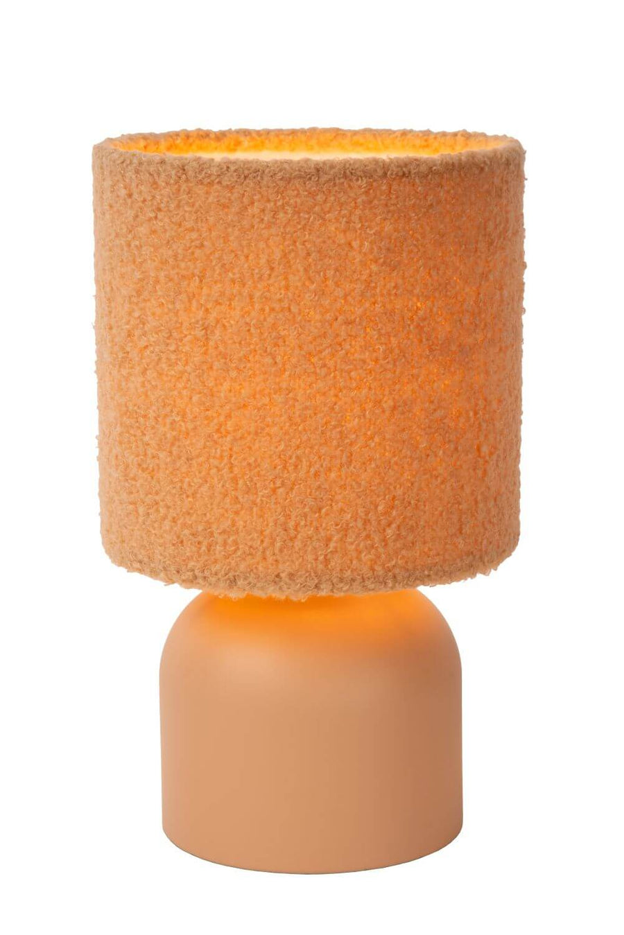 Lampe à poser vue de face sur fond blanc, abat-jour cylindrique texturé et base arrondie.