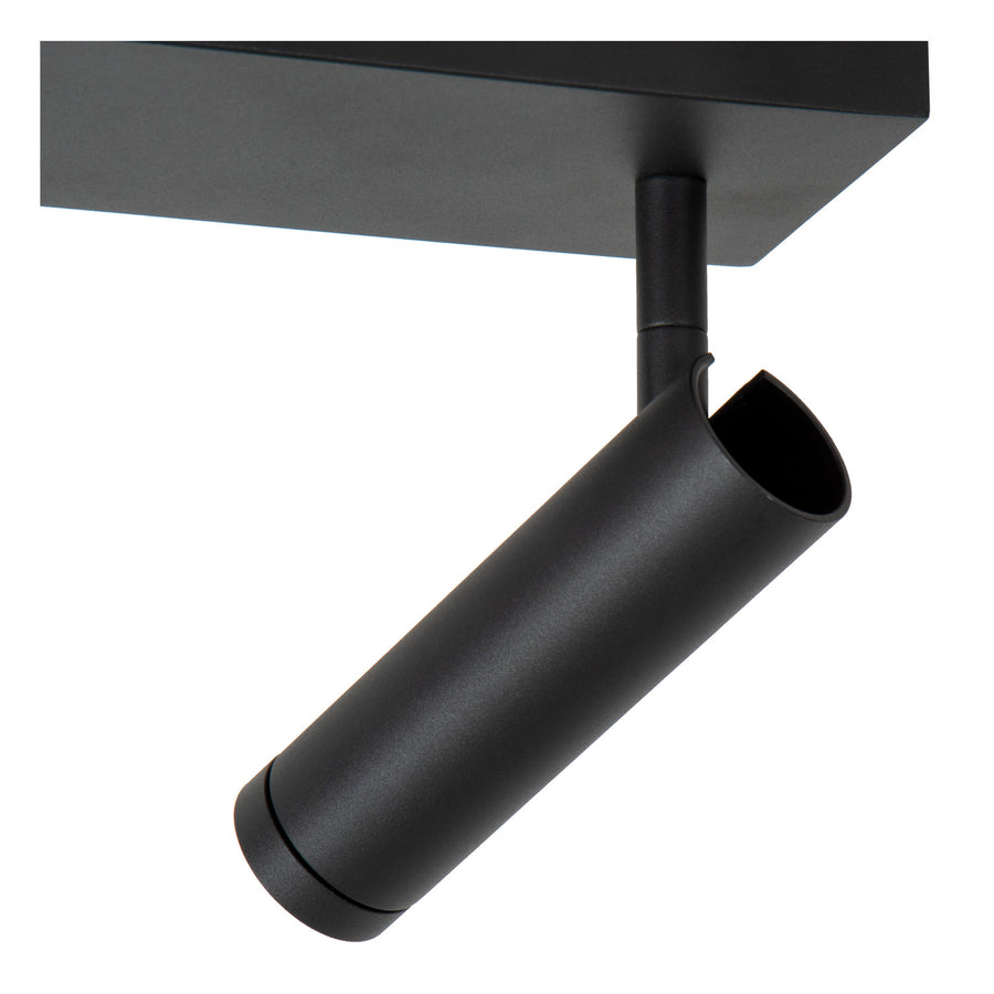Détail de l'articulation et de la base rectangulaire noire, spot orientable vu de près