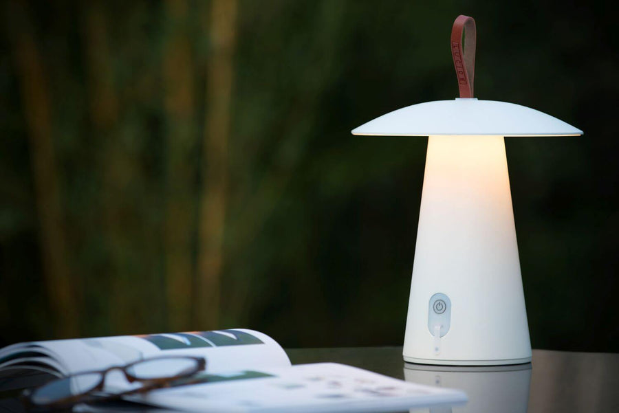 Lampe extérieure LA Donna blanche