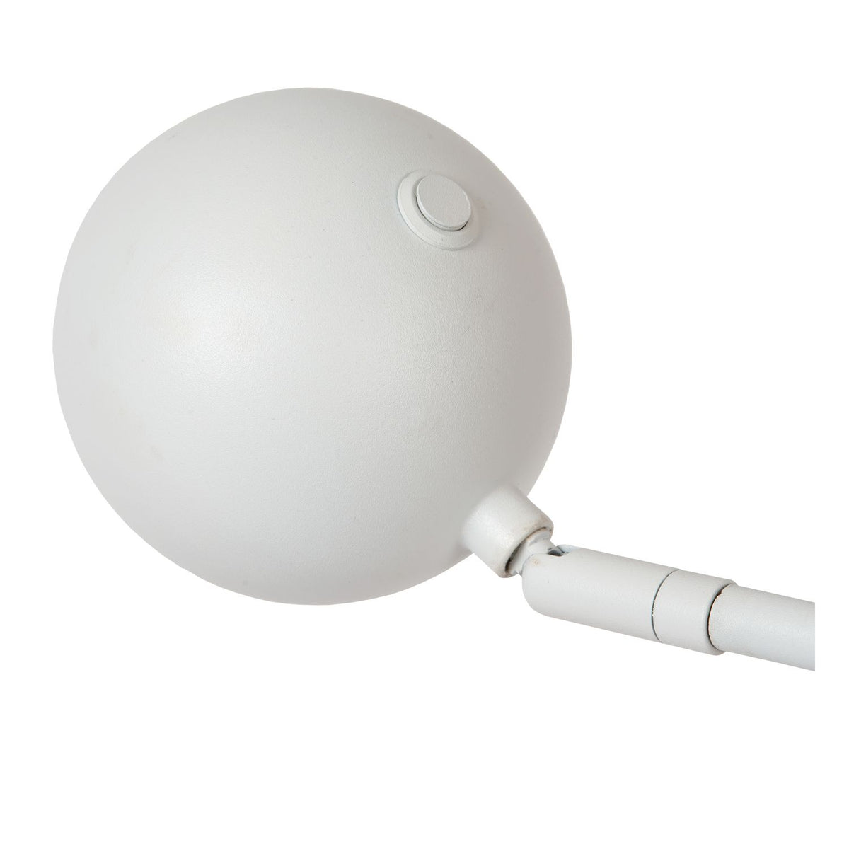Détail de la sphère blanche, de son interrupteur et de l'articulation du bras.