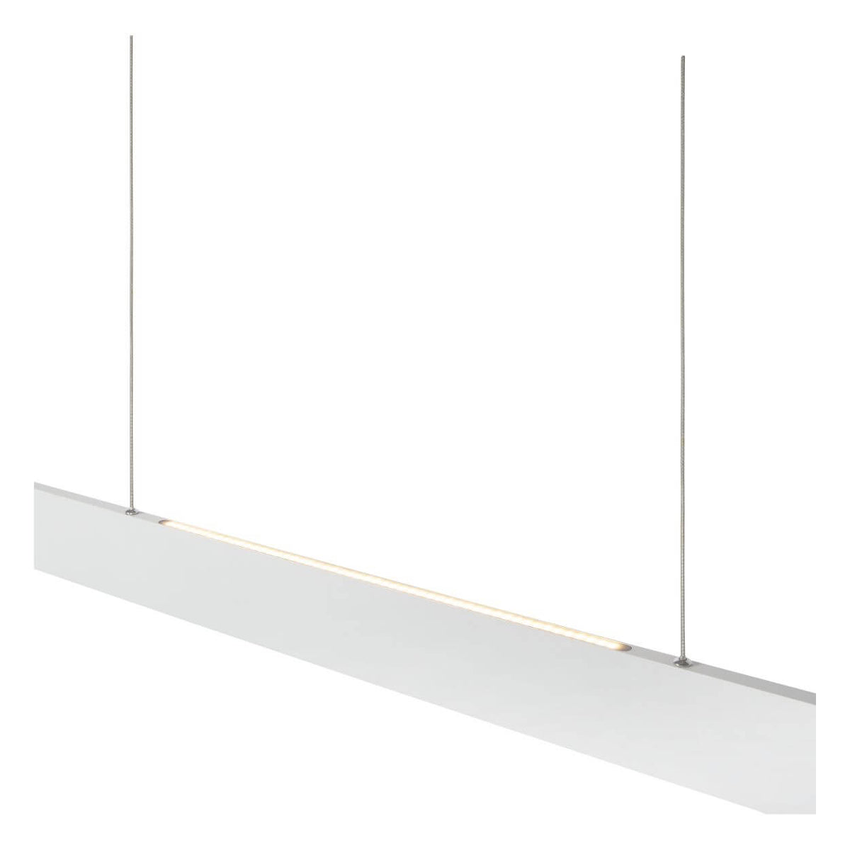 Vue en angle montrant la source LED sous le profil rectangulaire blanc suspendu.